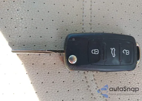 2013 Volkswagen Passat 2.5L Se из США, поврежденный, VIN 1VWBP7A3XDC111579